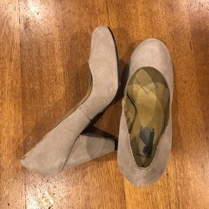 Nude heels - Urban Outfitters